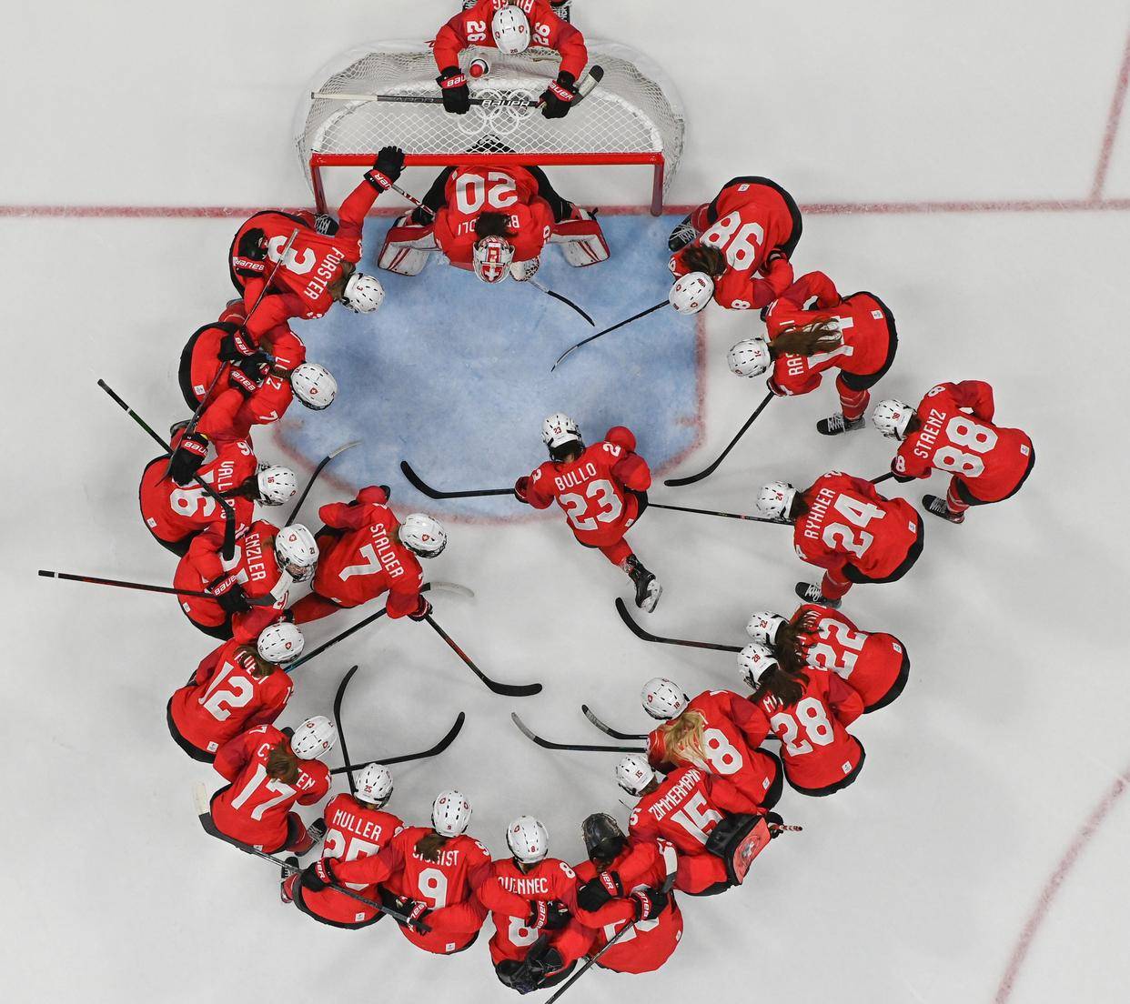 Bsport体育官方网站北京冬奥会｜现场高清大图带你看懂冰球“冷知识”
